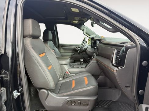 Used 2023 GMC Sierra 1500 AT4 image 15