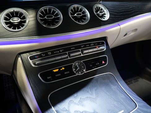 Used 2018 Mercedes-Benz E 400 Coupe image 39