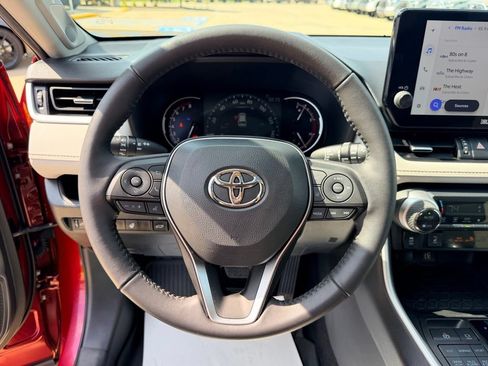 Used 2023 Toyota RAV4 XLE Premium AWD/4WD image 13