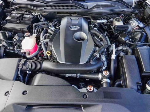 Used 2017 Lexus RC 200t image 29