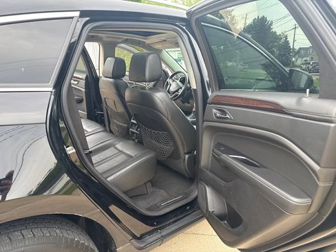 Used 2016 Cadillac SRX Luxury AWD/4WD image 13