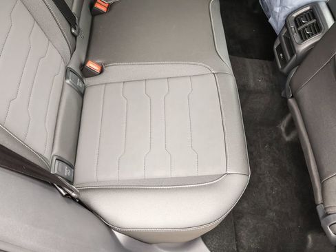 New 2025 Volkswagen Taos SE image 39