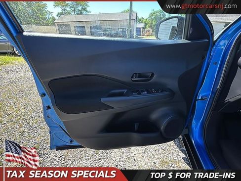 Used 2021 Nissan Kicks S FWD image 19