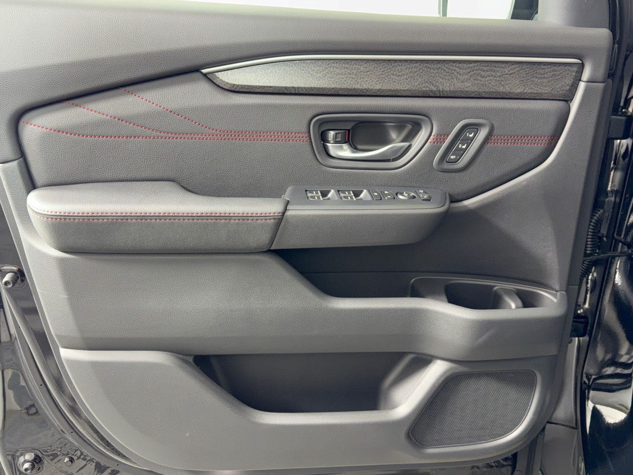 New 2026 Honda Pilot Black Edition image 14