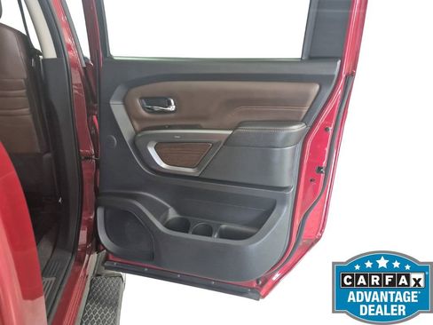 Used 2017 Nissan Titan Platinum Reserve image 35