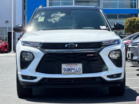 Used 2023 Chevrolet TrailBlazer RS w/ Sun and Liftgate Package AWD/4WD image 10