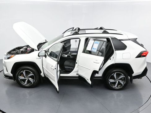 Used 2024 Toyota RAV4 SE w/ Weather & Moonroof Package AWD/4WD image 41