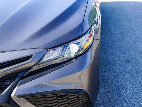 Used 2023 Toyota Camry SE image 7