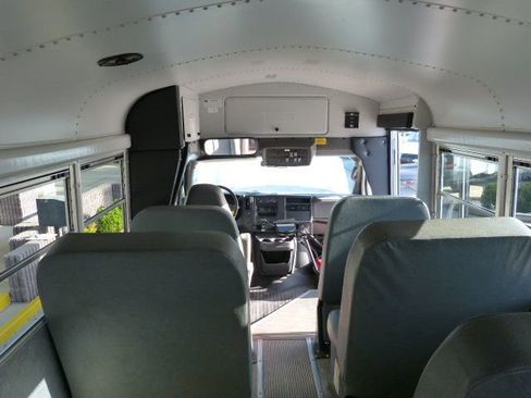 Used 2007 Chevrolet Express 3500 w/ School Bus Package image 31