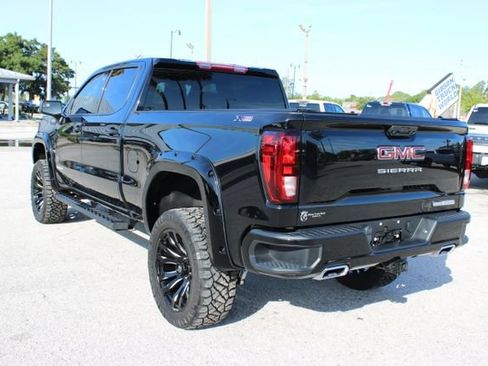 Used 2024 GMC Sierra 1500 Elevation w/ X31 Off-Road Package AWD/4WD image 8