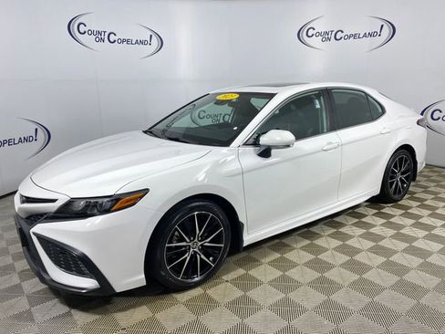 Certified 2023 Toyota Camry SE AWD/4WD image 3