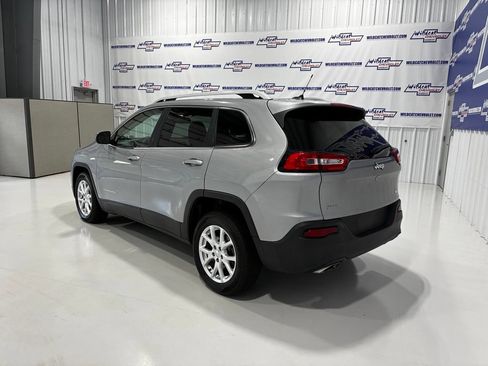 Used 2015 Jeep Cherokee Latitude FWD image 4
