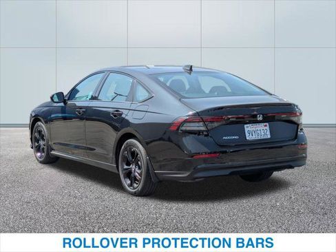 Used 2025 Honda Accord SE image 9
