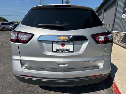 Used 2014 Chevrolet Traverse LS FWD image 3