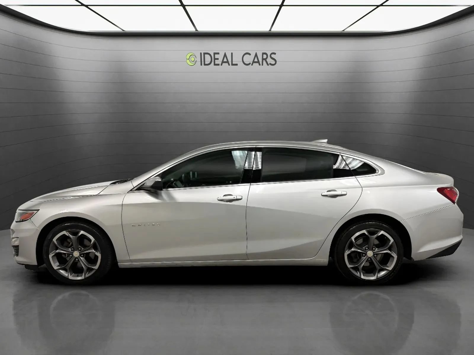 Used 2021 Chevrolet Malibu LT FWD image 8