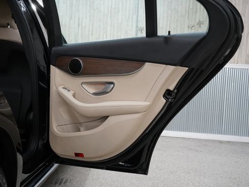 Used 2021 Mercedes-Benz C 300 4MATIC Sedan image 38