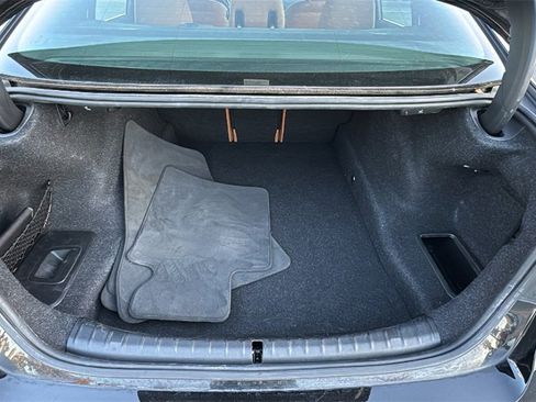 Used 2023 BMW 540i w/ Premium Package image 39