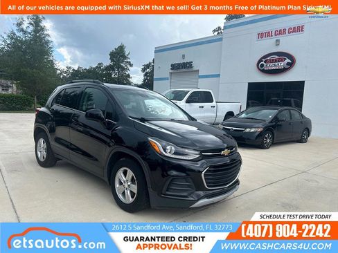 Used 2017 Chevrolet Trax LT image 2