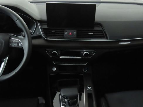 Used 2025 Audi Q5 2.0T Premium Plus w/ Premium Plus Package AWD/4WD image 14