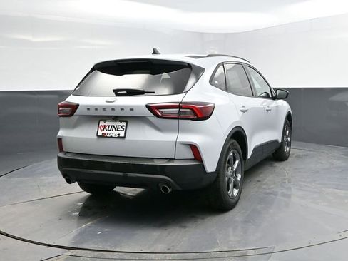 Used 2025 Ford Escape ST-Line image 9