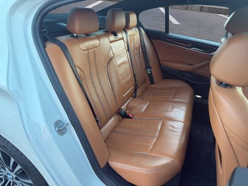 Used 2018 BMW 540i xDrive w/ Premium Package image 13