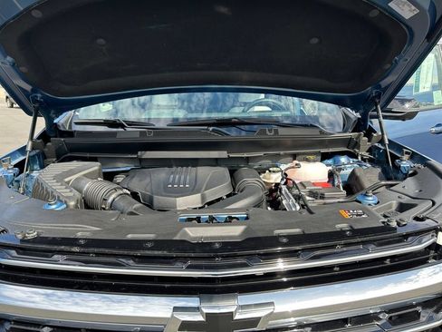 Certified 2025 Chevrolet Traverse High Country FWD image 20