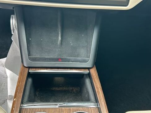 Used 2021 Tesla Model S Plaid image 21