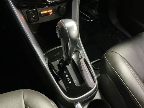 Used 2020 Chevrolet Trax Premier AWD/4WD image 23