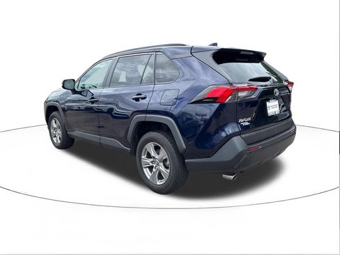Used 2024 Toyota RAV4 XLE w/ Convenience Package FWD image 5