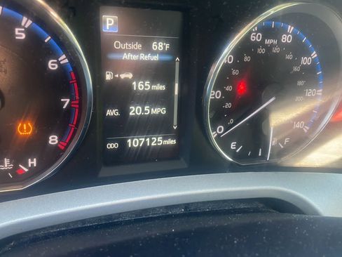 Used 2016 Toyota RAV4 XLE AWD/4WD image 3