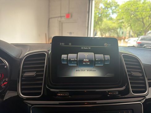 Used 2017 Mercedes-Benz GLS 450 4MATIC image 35