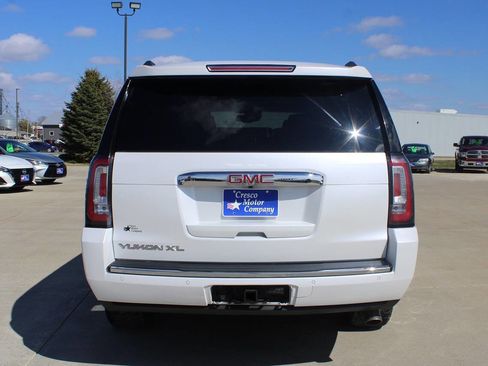 Used 2016 GMC Yukon XL Denali w/ Open Road Package image 6