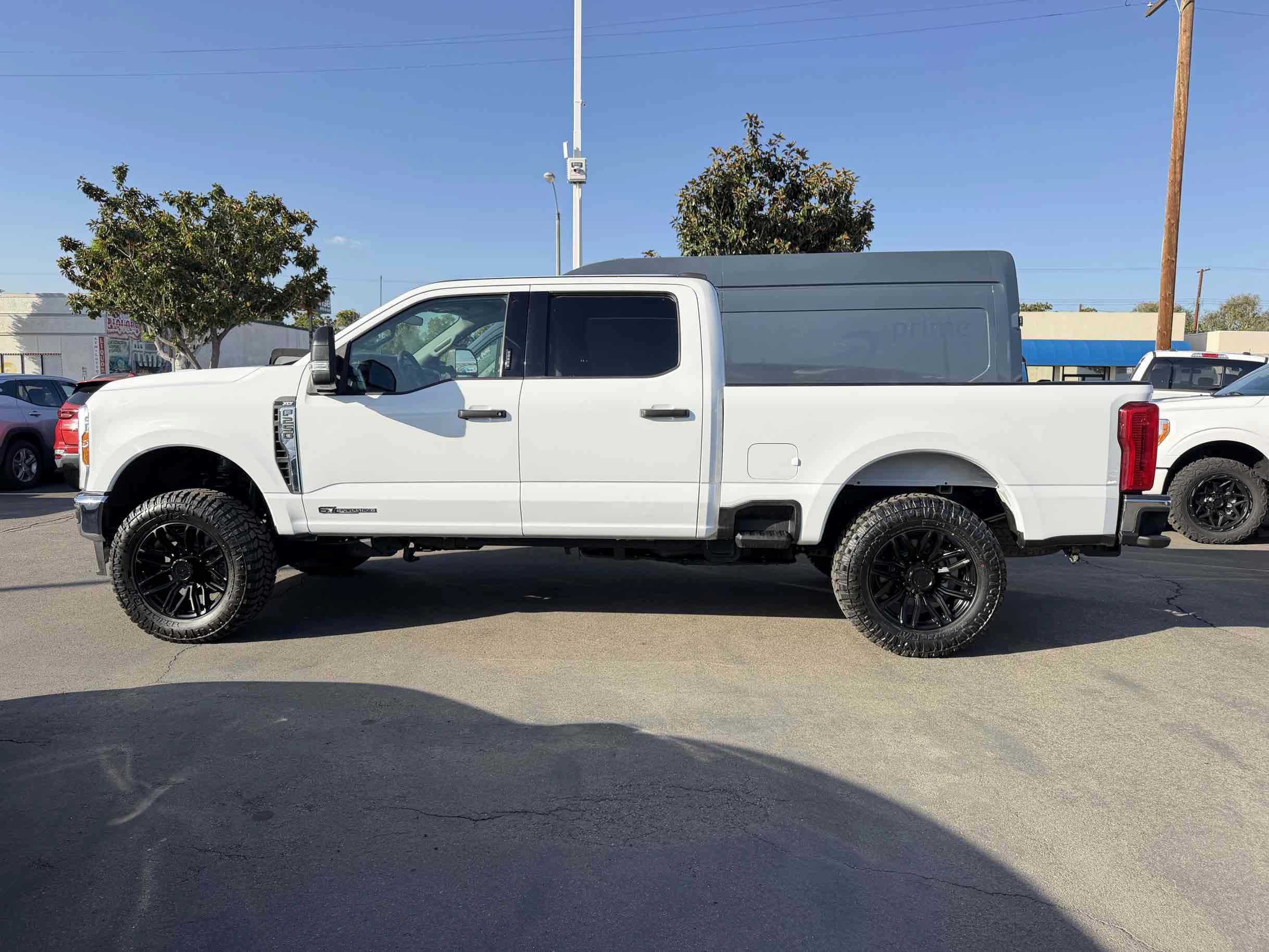 Used 2024 Ford F250 XLT w/ FX4 Off-Road Package AWD/4WD image 2