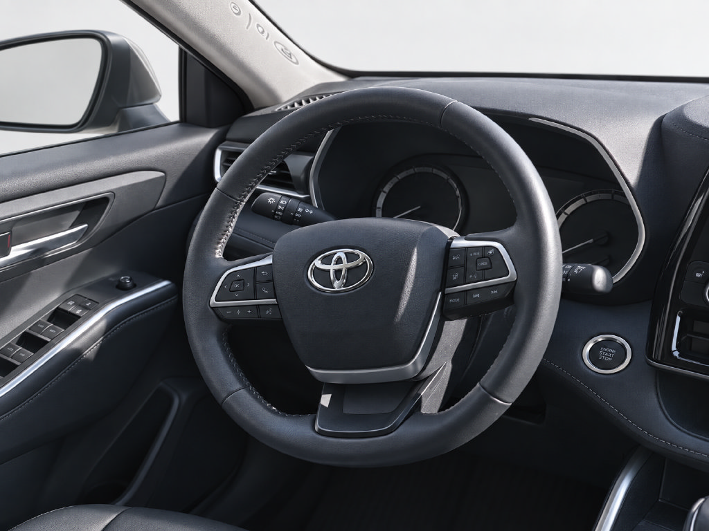 Used 2024 Toyota Highlander XLE AWD/4WD image 20