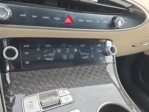 New 2026 Genesis GV70 3.5T Sport Prestige AWD/4WD image 16