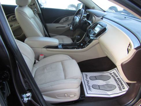 Used 2015 Buick LaCrosse Leather image 8