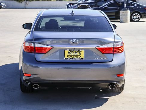 Used 2013 Lexus ES 350 w/ Premium Pkg FWD image 3