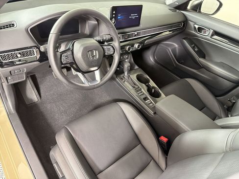 Certified 2025 Honda Civic Sport Touring image 4