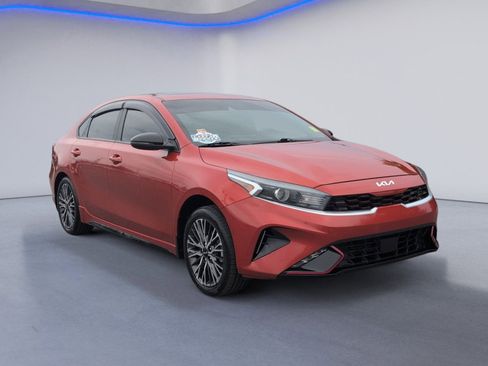 Used 2022 Kia Forte GT-Line w/ GT-Line Premium Package FWD image 9