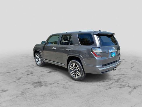 Used 2016 Toyota 4Runner Limited AWD/4WD image 5