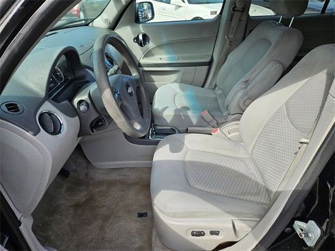 Used 2008 Chevrolet HHR LS image 11