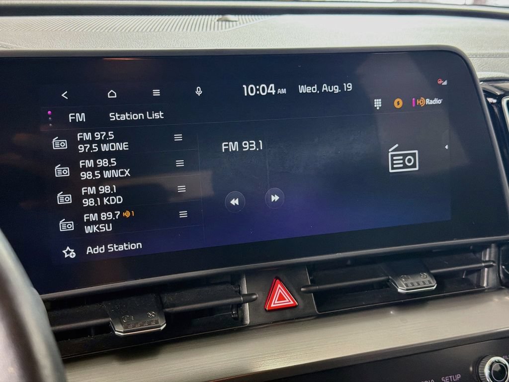 Used 2023 Kia Sportage EX AWD/4WD image 16