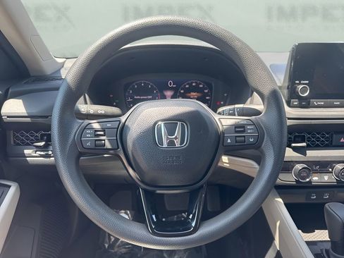 Used 2025 Honda Accord LX image 14