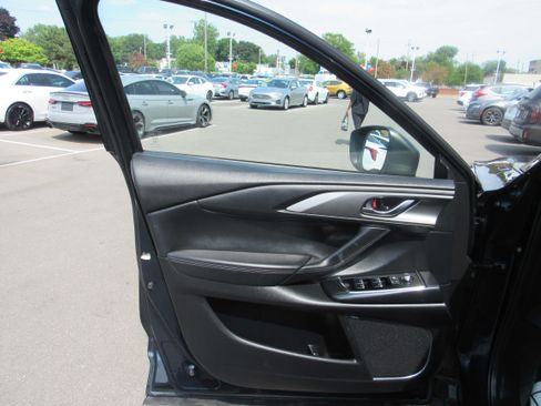 Used 2019 MAZDA CX-9 Touring w/ Touring Premium Package AWD/4WD image 8