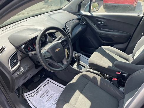 Used 2019 Chevrolet Trax LS FWD image 13