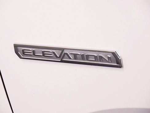 Used 2022 GMC Canyon Elevation RWD image 15