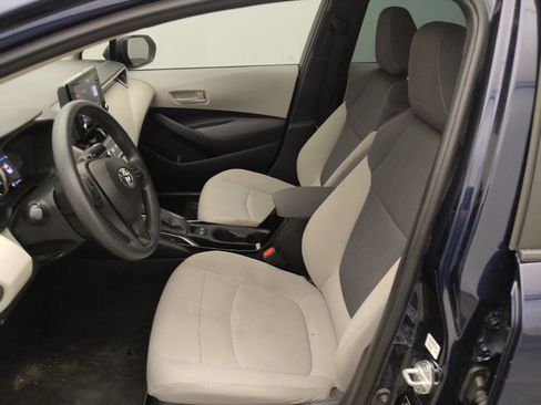 Used 2022 Toyota Corolla LE FWD image 17