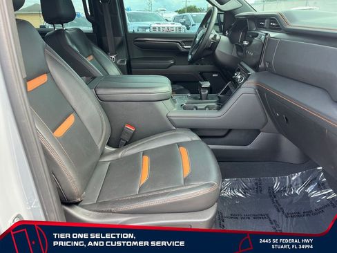 Used 2024 GMC Sierra 1500 AT4 w/ Technology Package AWD/4WD image 19