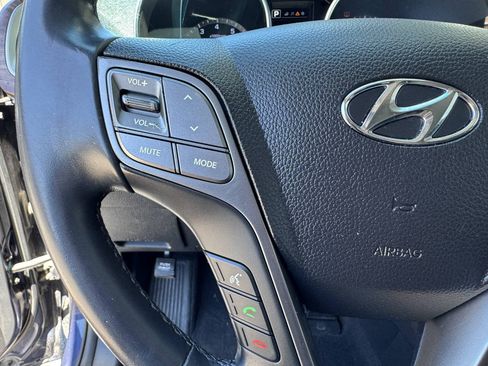 Used 2017 Hyundai Santa Fe Limited w/ Cargo Package AWD/4WD image 18
