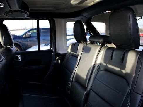 Used 2023 Jeep Wrangler Unlimited Sahara w/ Cold Weather Group image 24